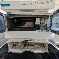 Agilent 1290 Infinity II HPLC System with Autosampler Pump and DAD image 3